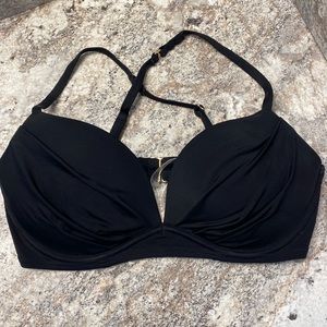 Victoria’s Secret bikini top